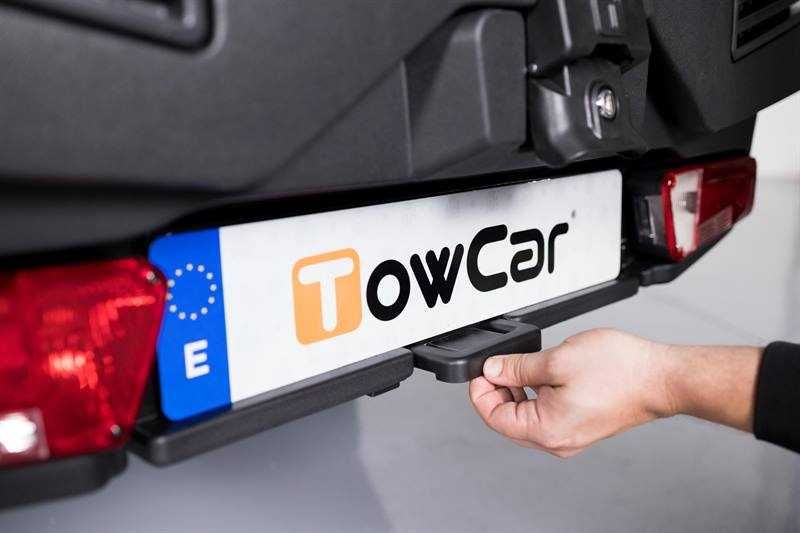 Bagażnik Box na tył samochodu Kufer Boks bagażowy platforma Towbox EVO