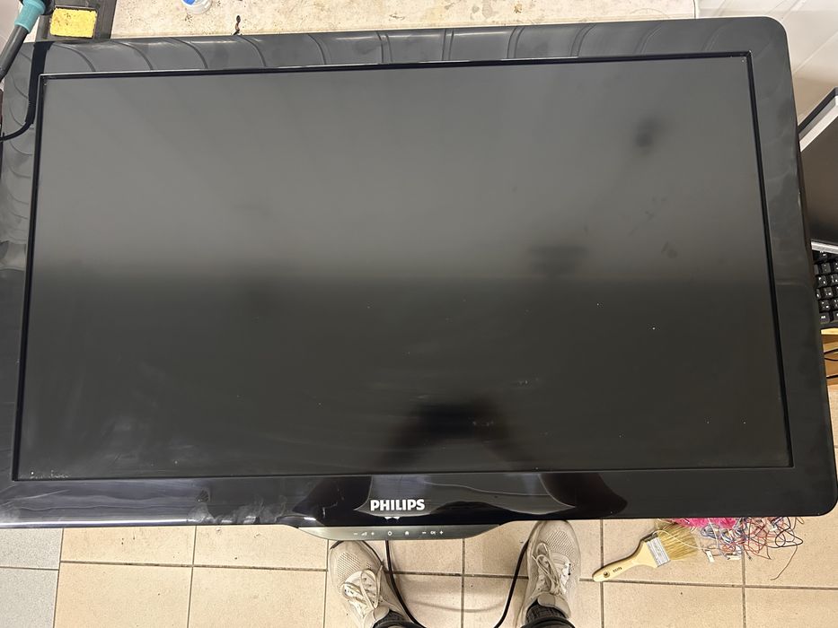 Продам телевизор Phillips 37 дюймов