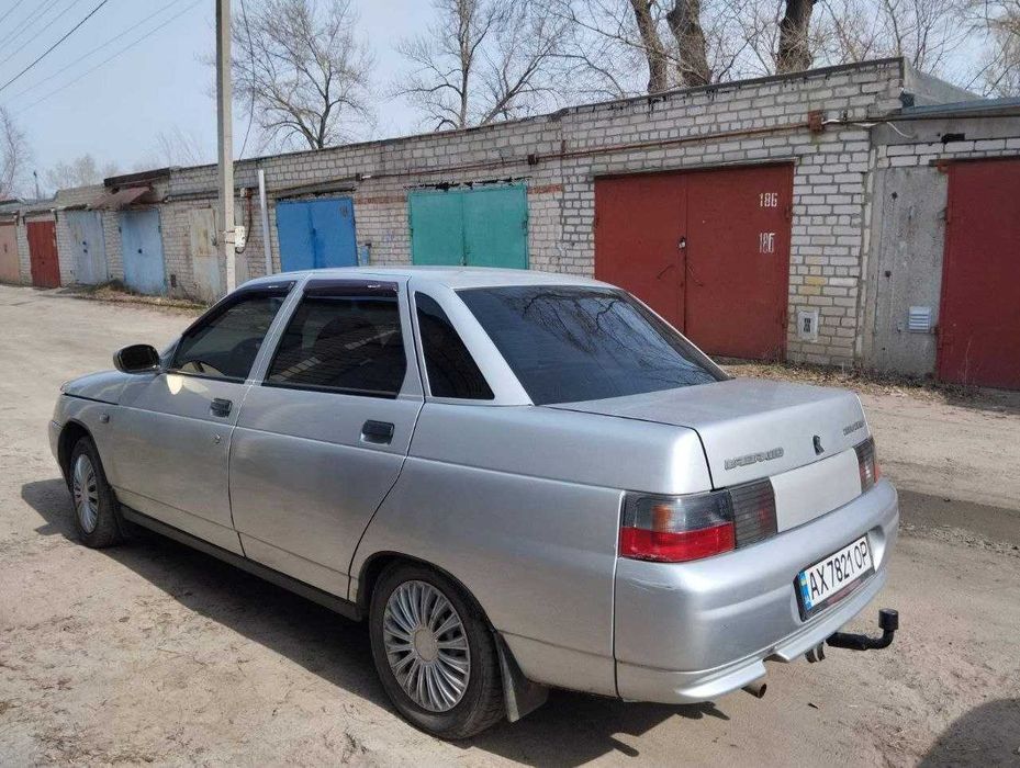 Автомобіль ВАЗ 2110