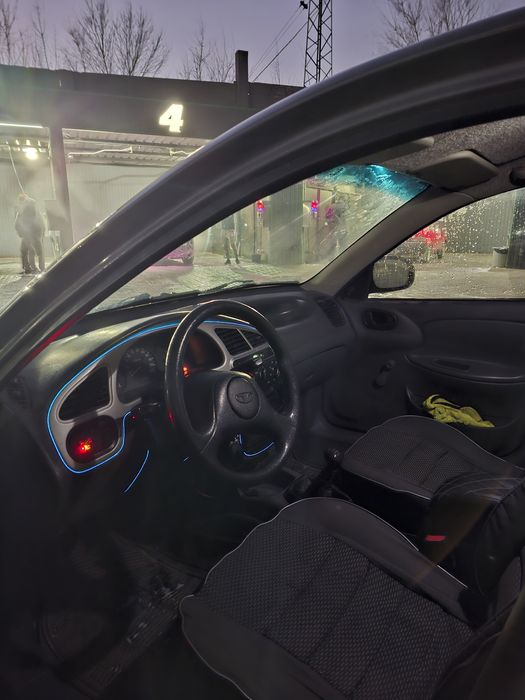 Продам машину sens