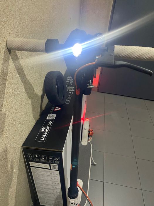 Trotinete elétrica como nova