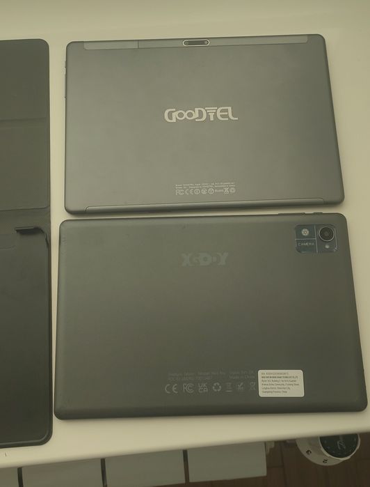 Планшети 2 шт. Одним лотом. Під ремонт. Пишіть домовимось.