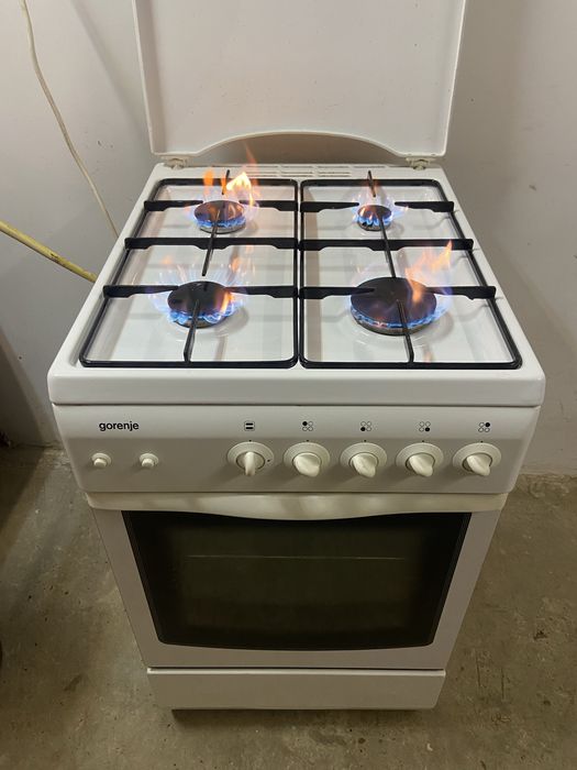 Продам газову плиту Gorenje