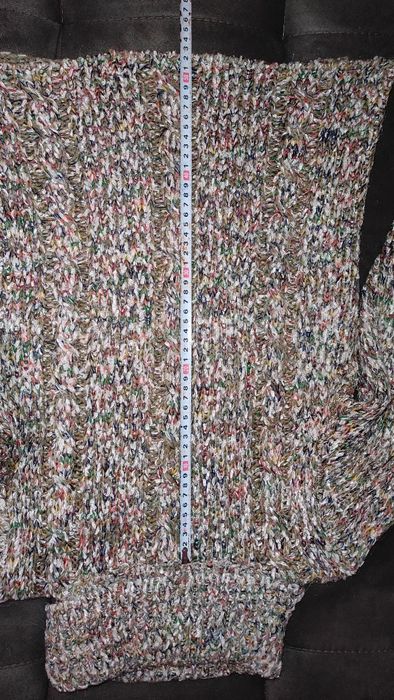 Свитер женский, тёплый.