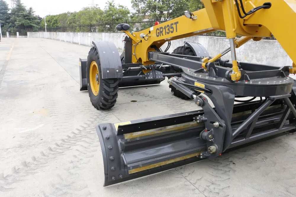 Równiarka drogowa XCMG GR135T  11 ton