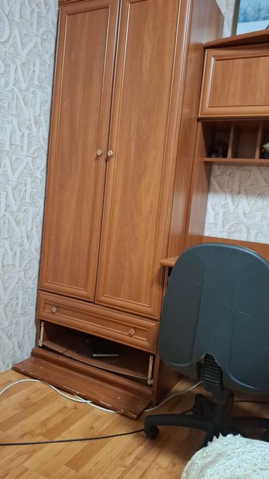 Стенка,шкаф,мебель для спальни.