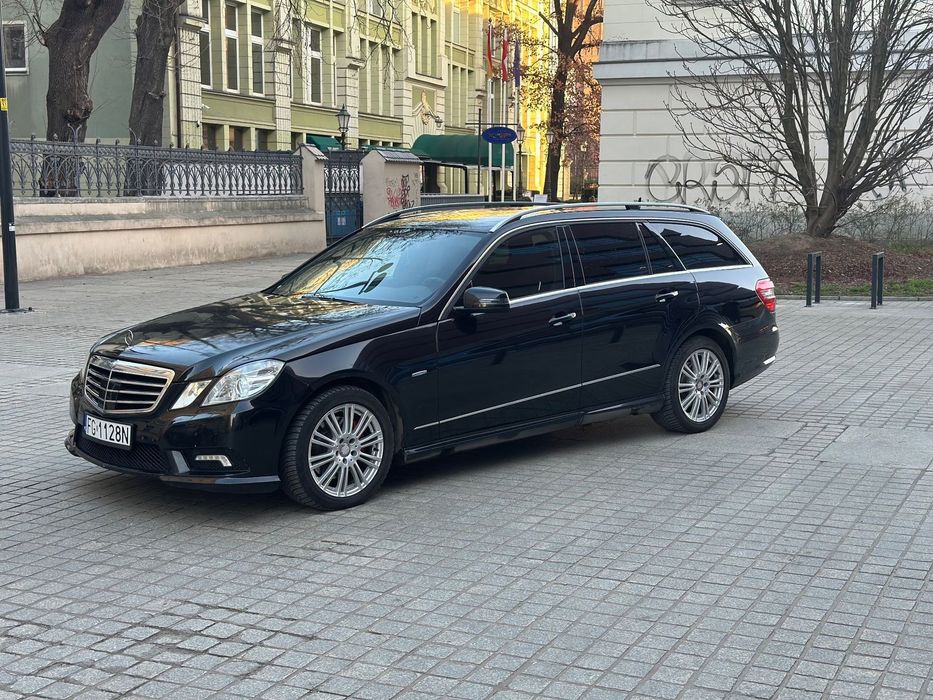 Mercedes-Benz Klasa E Mercedes-Benz E-Klasa W212 Avantgarde | Pakiet AMG | Airmatic | Distro