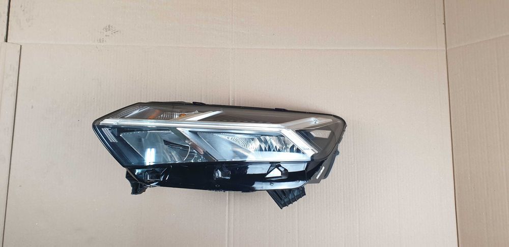 sandero stepway 3 III lewa przednia  lampa przód led UK