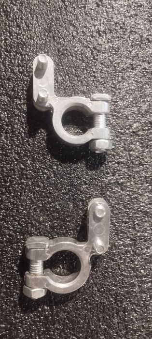 Клеми акумуляторні