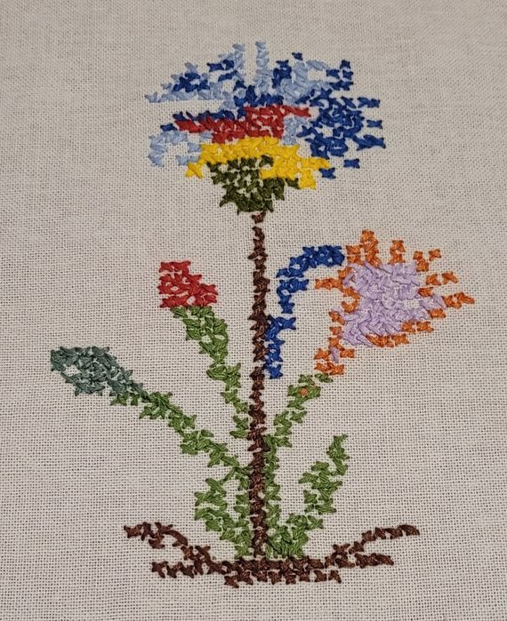 Obrus biały wyszywany