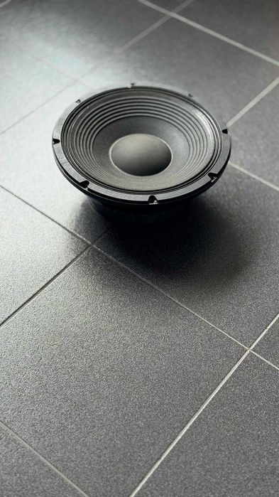 Subwoofer / Coluna LC12/4002-8