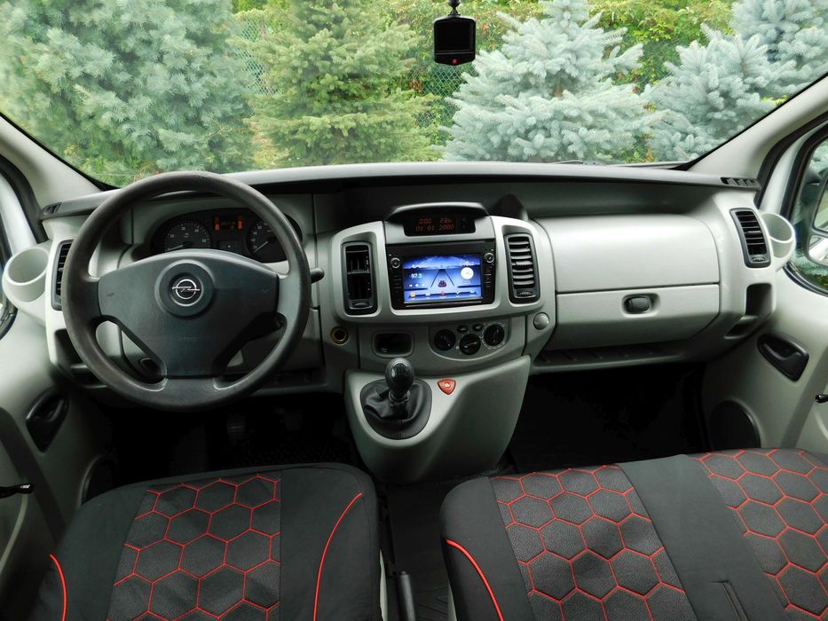 Opel Vivaro**Brygadówka 6-Osobowa**Long**Zadbana