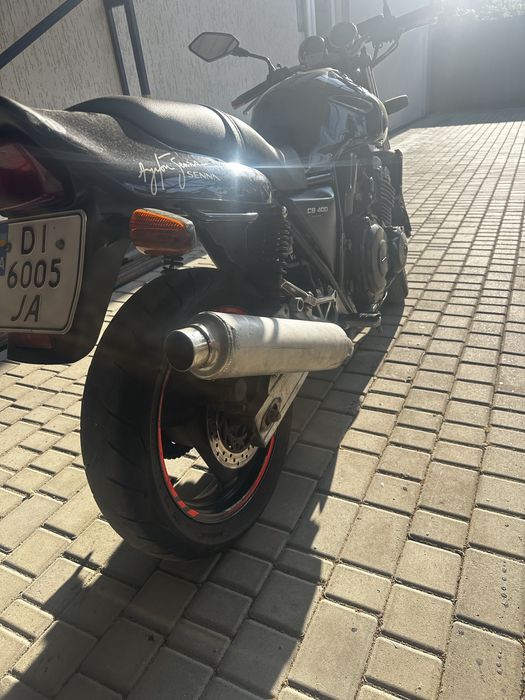 Продам или обменяю Honda cb 400 sf version R 2000 года