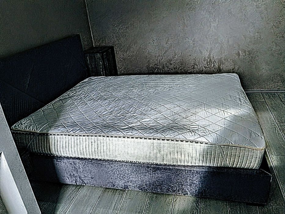 Ліжко двоспальне 2х 1.6 м. з матрацом Tiffany + наматрацник+ 2 подушки