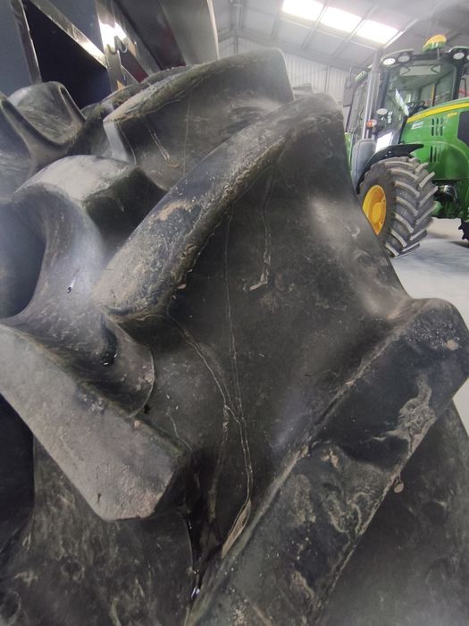 Wąąskie koła do miedzyrzedzi Koła 340/85R48 , 320/90r32  John Deere