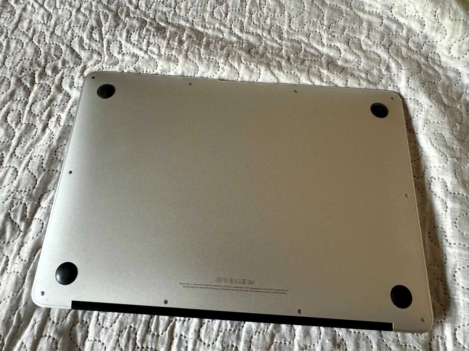 MacBook Air 13" (2014)