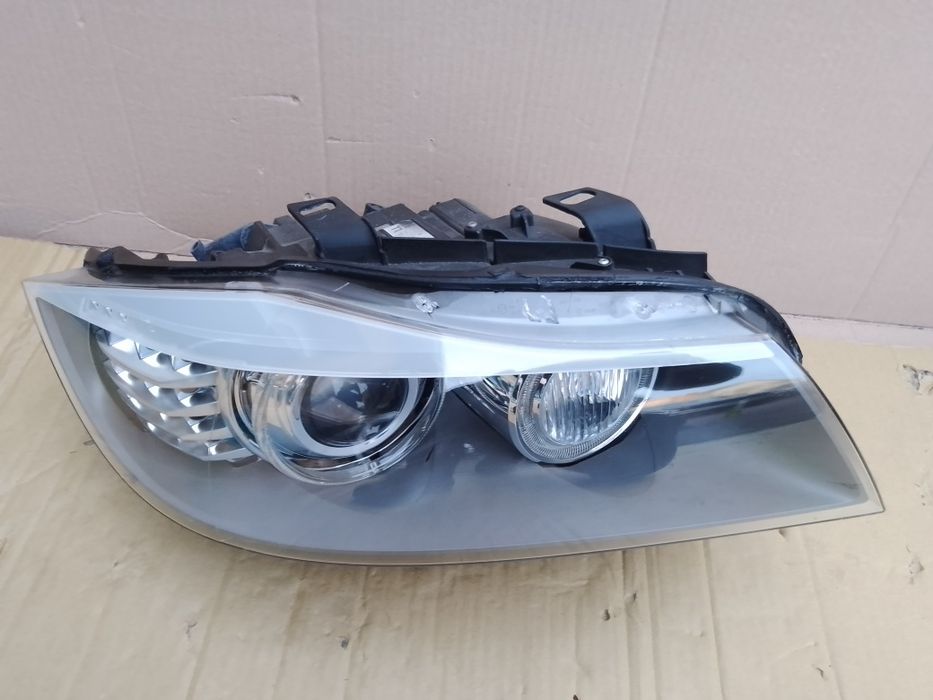 Xenon prawy BMW 3 III E90 lift dynamic skrętny Europa