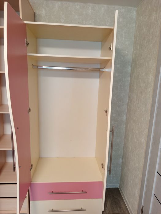 Продам детскую стенку
