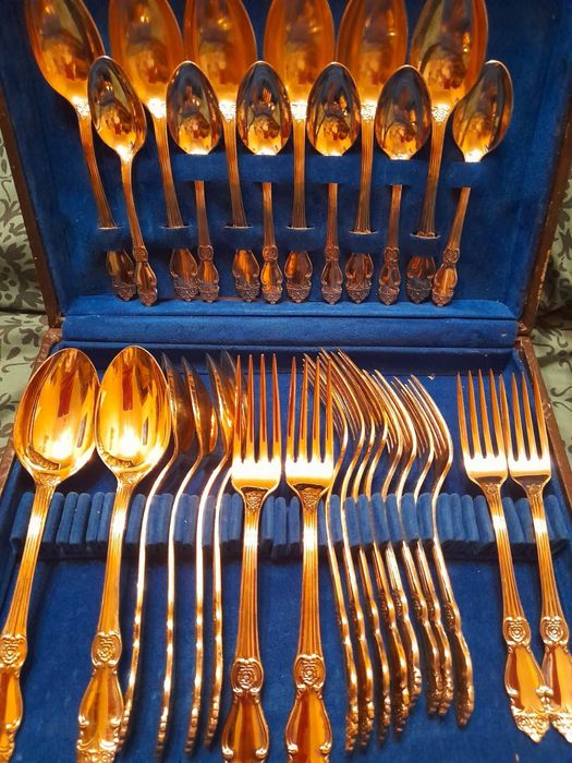 Позолоченые посеребряные мельхиоровые ложки вилки серебряная Роза мнц