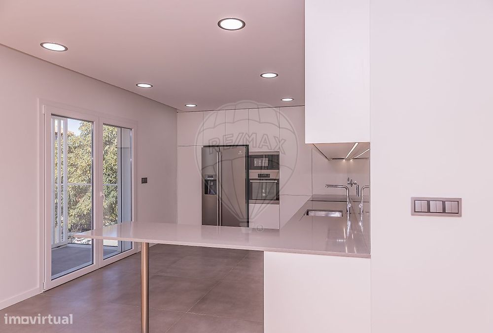 Apartamento T4 para venda