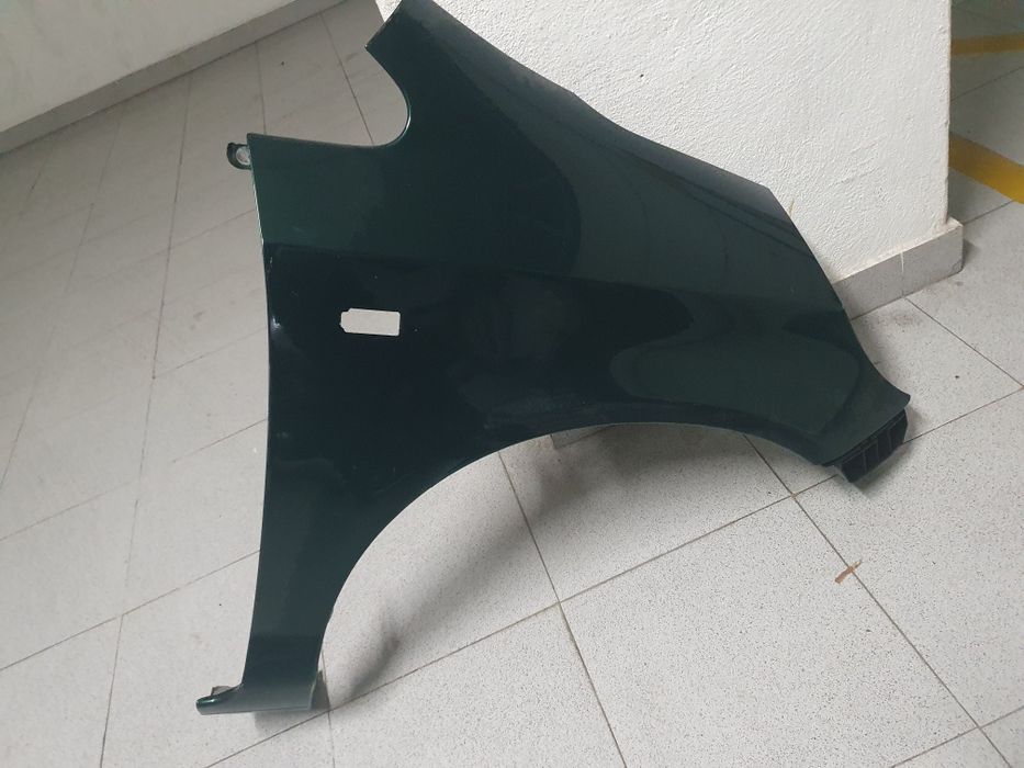 Capó / guarda lamas original  Honda Jazz