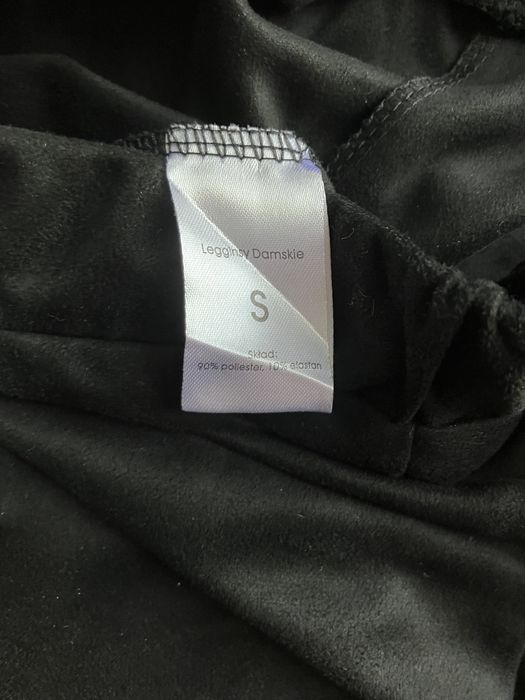 Stylowe, sportowe, czarne legginsy ze wzorami, S/36, poliester/elastan