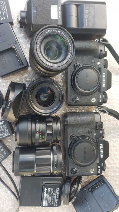 Fujifilm XT2 XT3 з об'єктивами