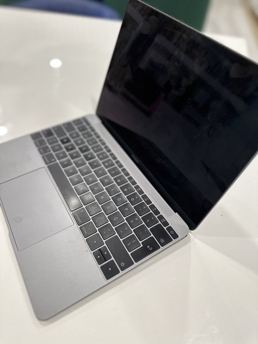 Apple Macbook (Retina, 12-inch