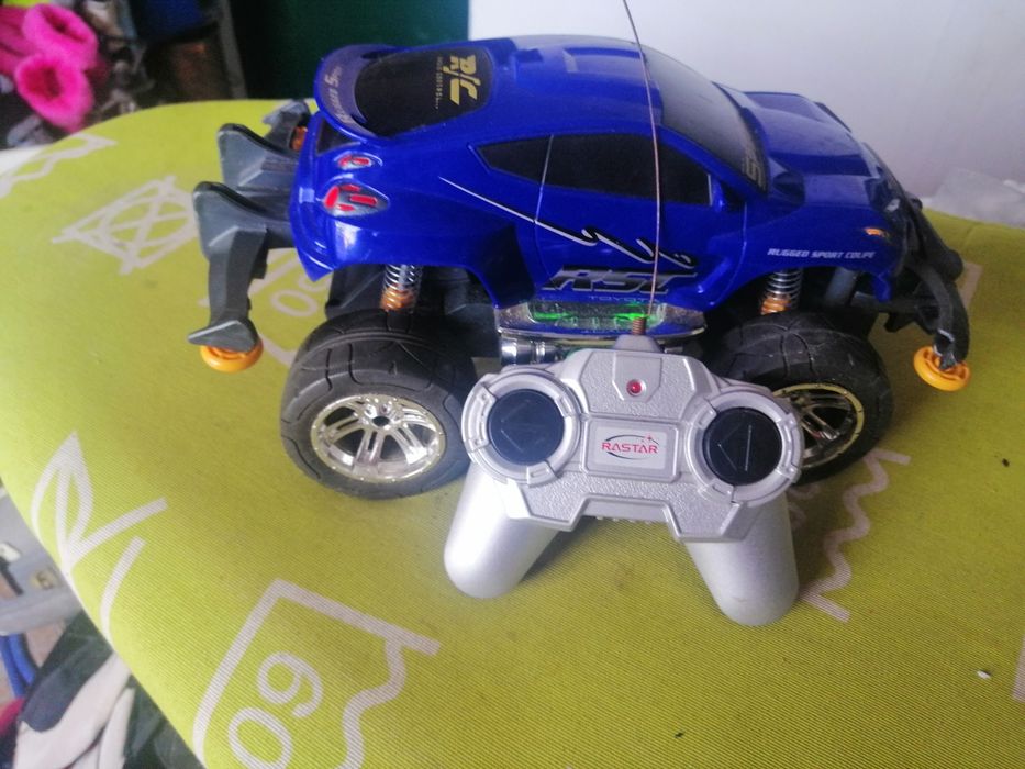 Carro telecomandado
