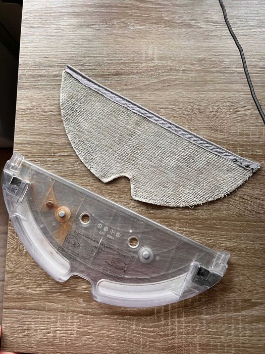Миючий робот-пилосос Roborock S6 MaxV