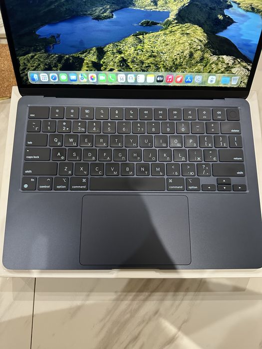 Macbook Air 13.6 M2 2022 100%АКБ 8/256 neverlock A2681 макбук аир м2 не макбук м1 или про