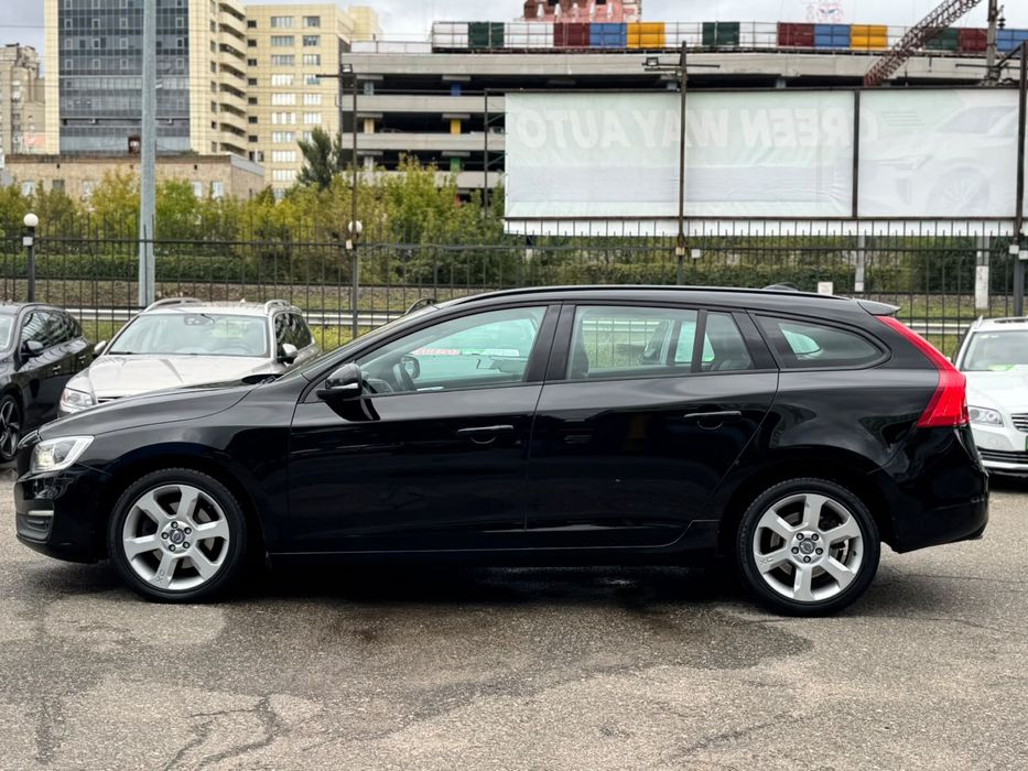 VOLVO V60 RESTYLING D4 2.0 Diesel 190 к.с. 8-ст. автомат