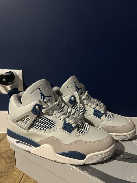 Jordan 4 size 41