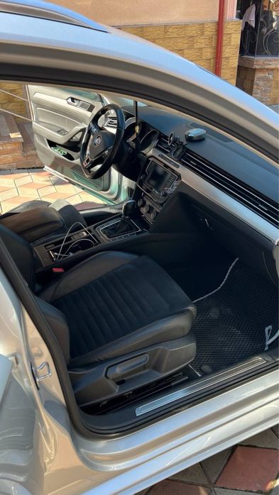 Volkswagen Passat b8 2015 (модельний ряд 2016)