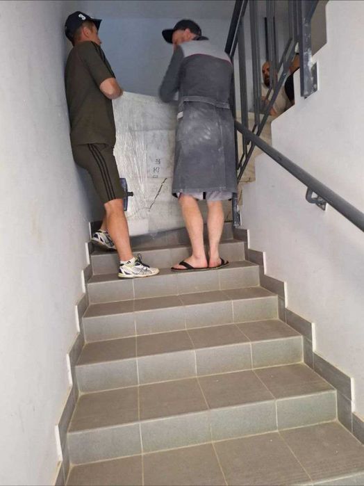 Грузчики такелажники, услуги грузчиков, занос мебели техники на этаж