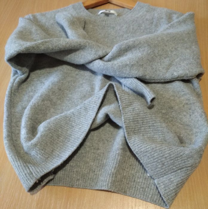 Светр 100%вовна Uniqlo , жіночий джемпер S