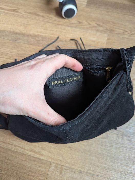 Замшева сумка з бахромою