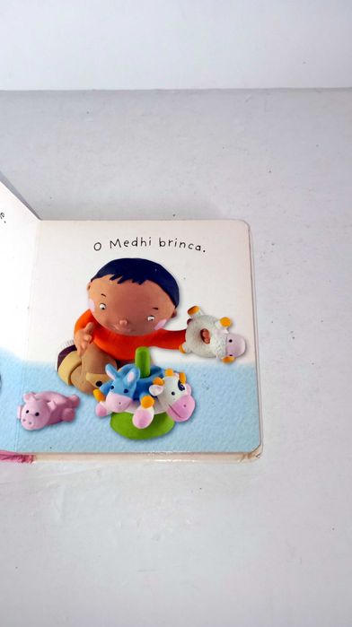 Livros da Coleção -  Dicionário por imagens dos Bebés