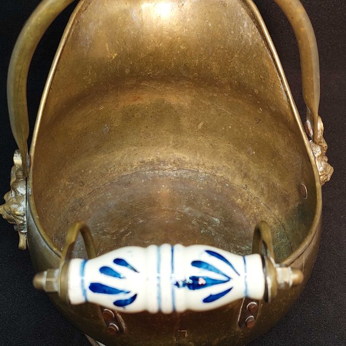 АНТИКВАРИАТ каминный зольник 19 ВЕК кашпо ГЕРМАНИЯ ведро для угля ЛЕВ