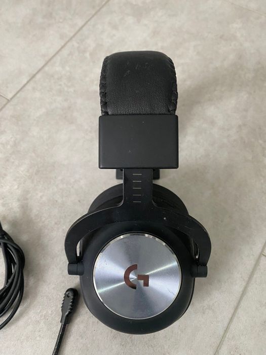 наушники Logitech рабочие на запчасти