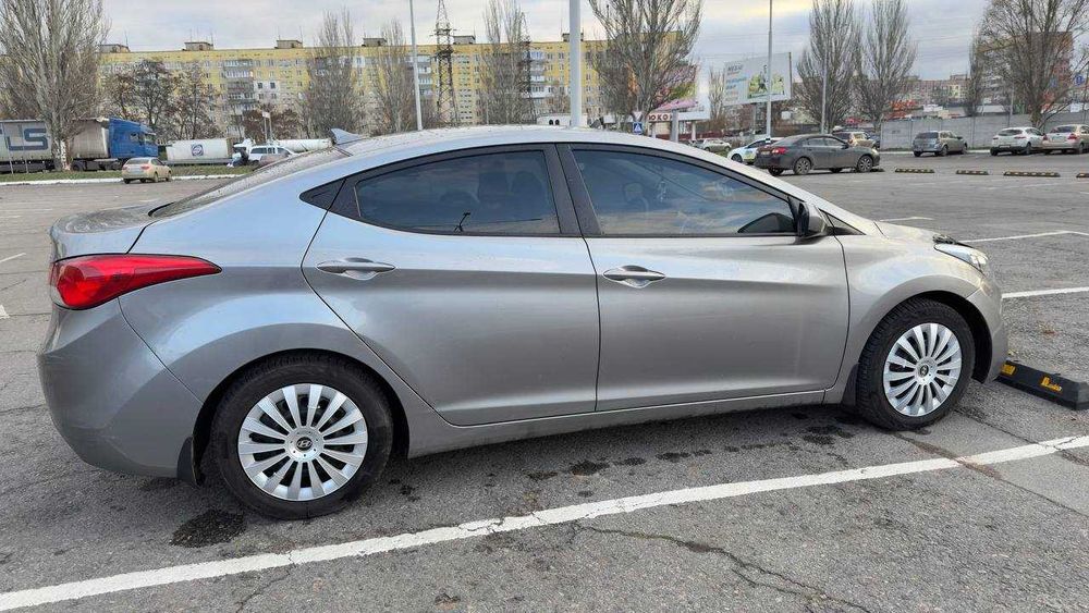 В продажі Хюндай Елантра