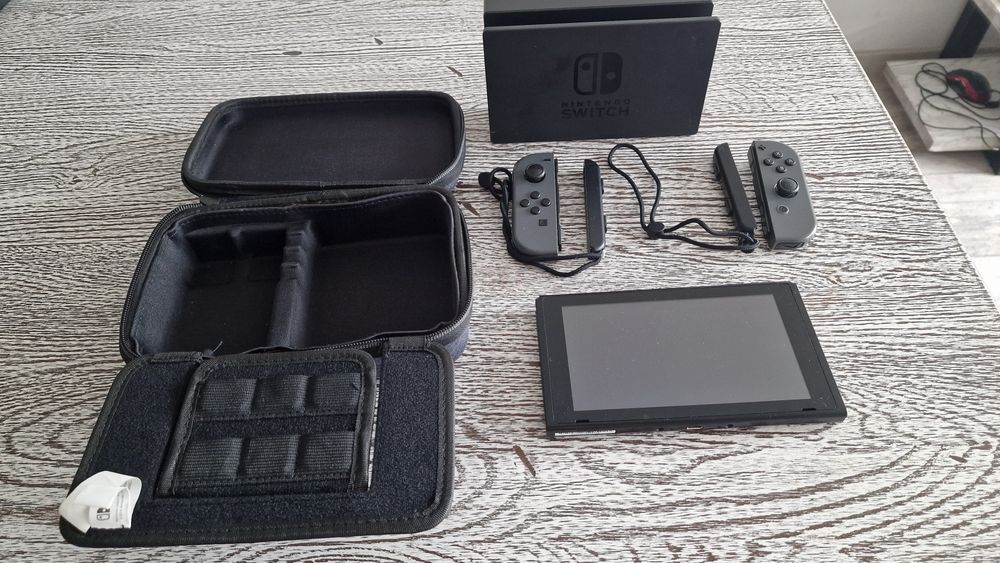 Nintendo Switch 1  +gry+ karta 120GB