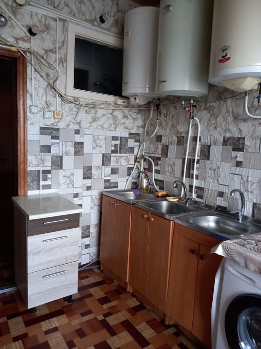 Продам комнату в коммуне 12 кв.м.