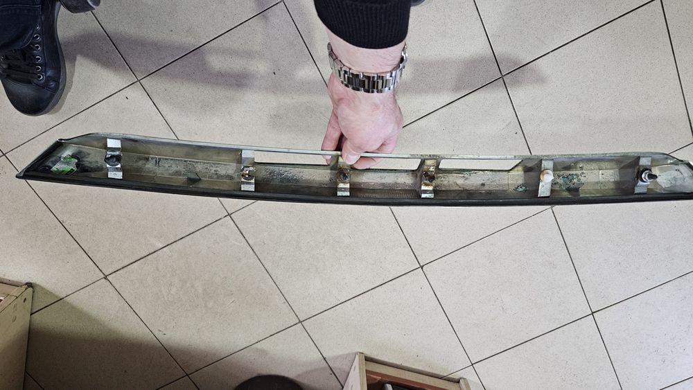 Планка подсветки номера тойота авенсис т27. Хром