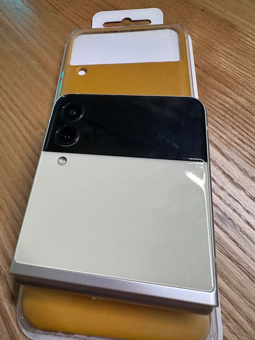 Samsung Galaxy Flip 3 5G 8/256 Cream