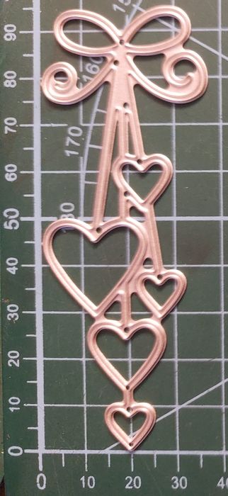 3609. Wykrojnik serca kokarda scrapbooking