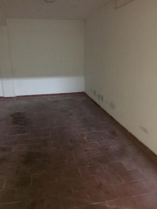Vendo garagem setubal