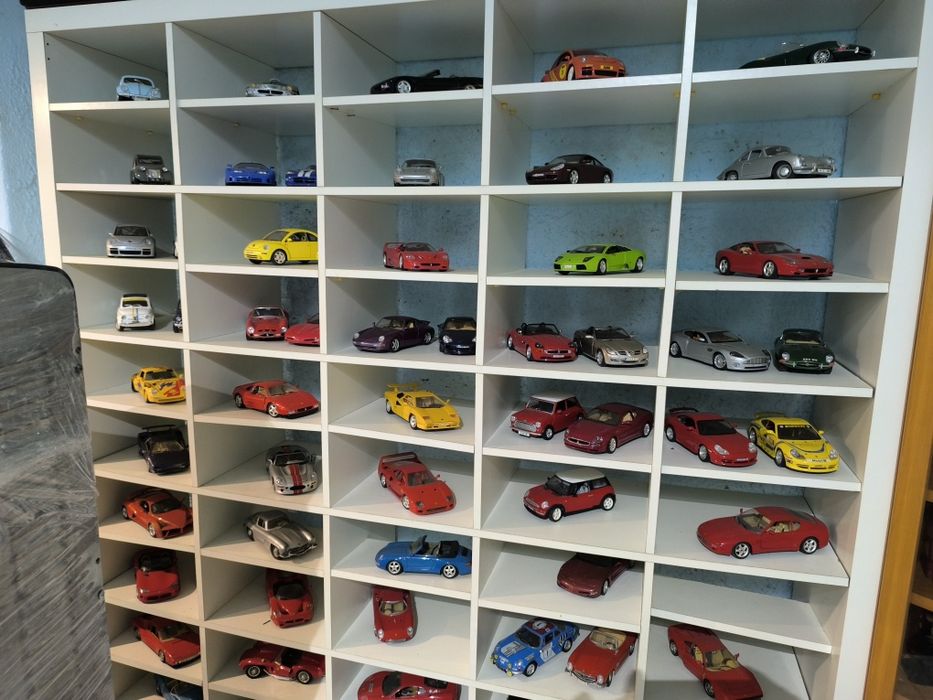 Coleção de carros escala 1/18