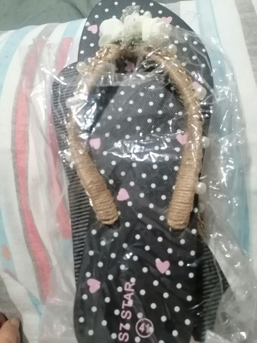 Chinelas artesanais tipo havaianas