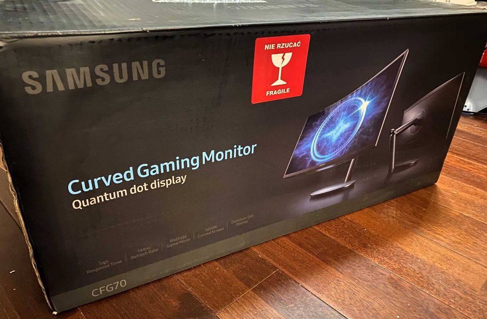 Curved Gaming Monitor Samsung 27" LC27FG70FQUXEN (144Hz/1ms)